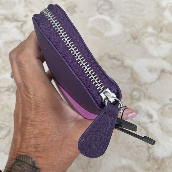 NWT Vegan Leather Long Zippered Wallet Purple & Pink Heart - Picture 4 of 10